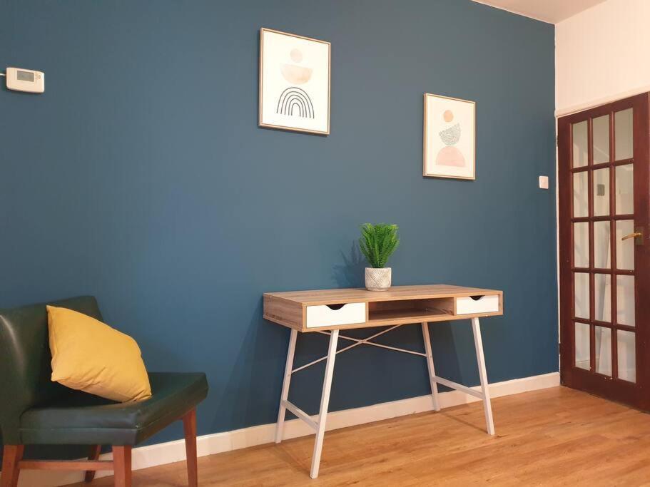 City Townhouse Close To Cafes And Restaurants Норуич Екстериор снимка