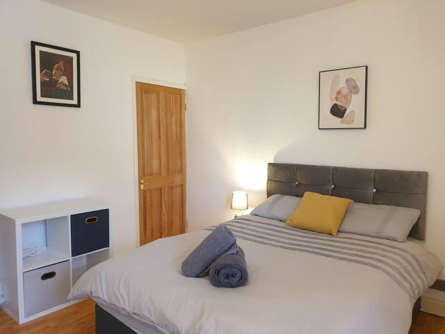 City Townhouse Close To Cafes And Restaurants Норуич Екстериор снимка